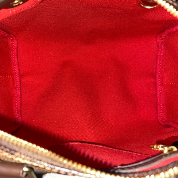 More Pictures - Picture 4 of 16